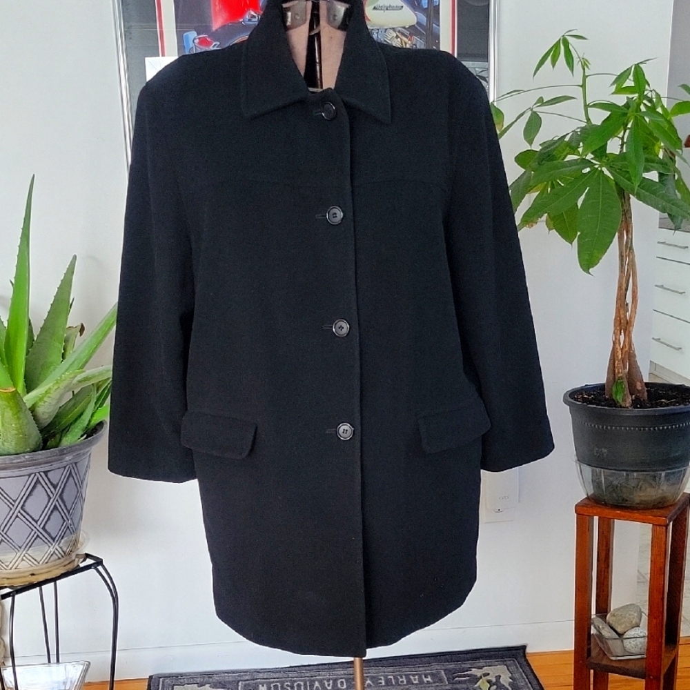 Gallery Coat Large Black Vintage